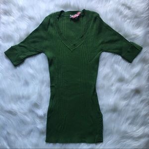 Green stretch rib v neck top